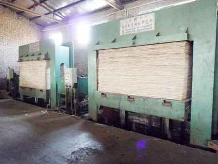 生產(chǎn)車(chē)間